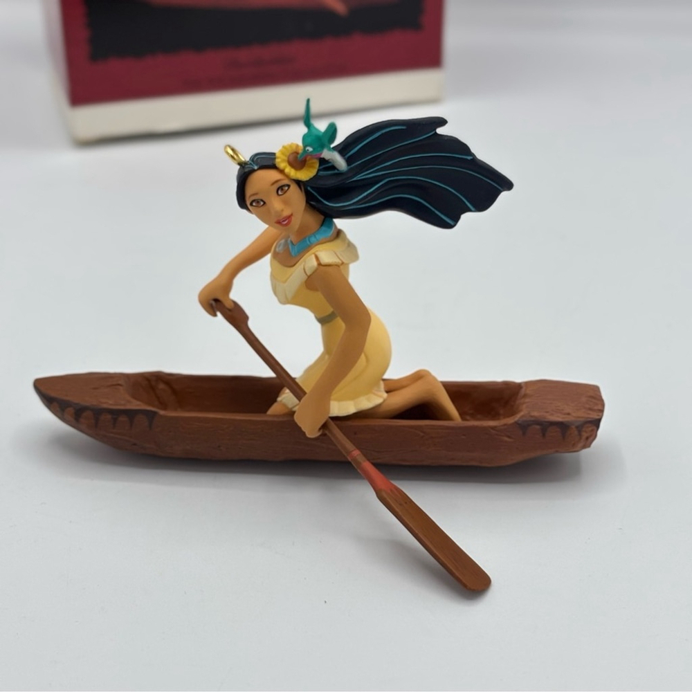 Hallmark Pocahontas Canoe Ornament Resin Figurine with Stand 1995 - Picture 6 of 14